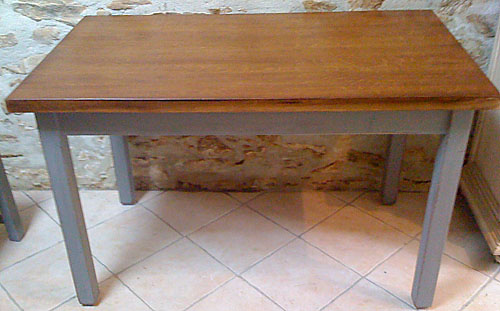 frnch bistro table